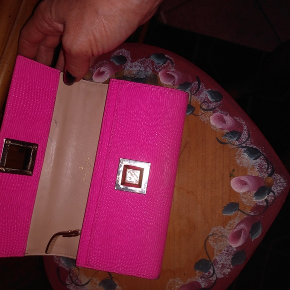 Kate Spade - Picture 3 of 4